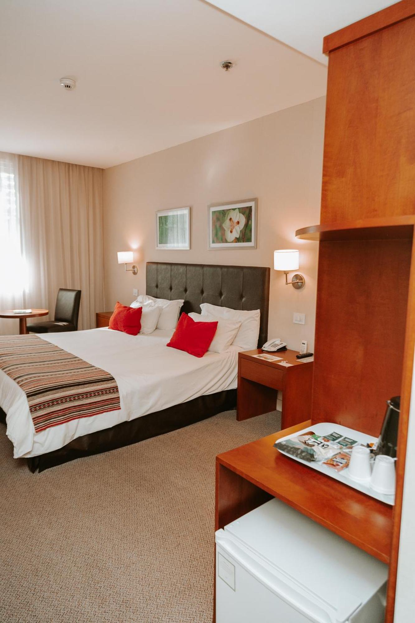 โฮเวิร์ด จอห์นสัน เยร์บา บวยนา Hotel เยอร์วาบวยนา ภายนอก รูปภาพ