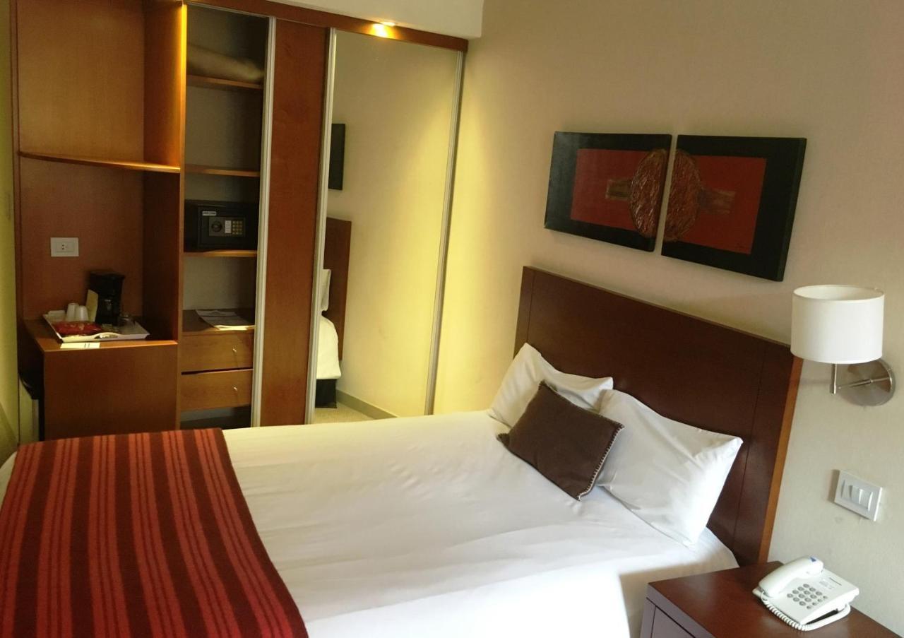 โฮเวิร์ด จอห์นสัน เยร์บา บวยนา Hotel เยอร์วาบวยนา ภายนอก รูปภาพ
